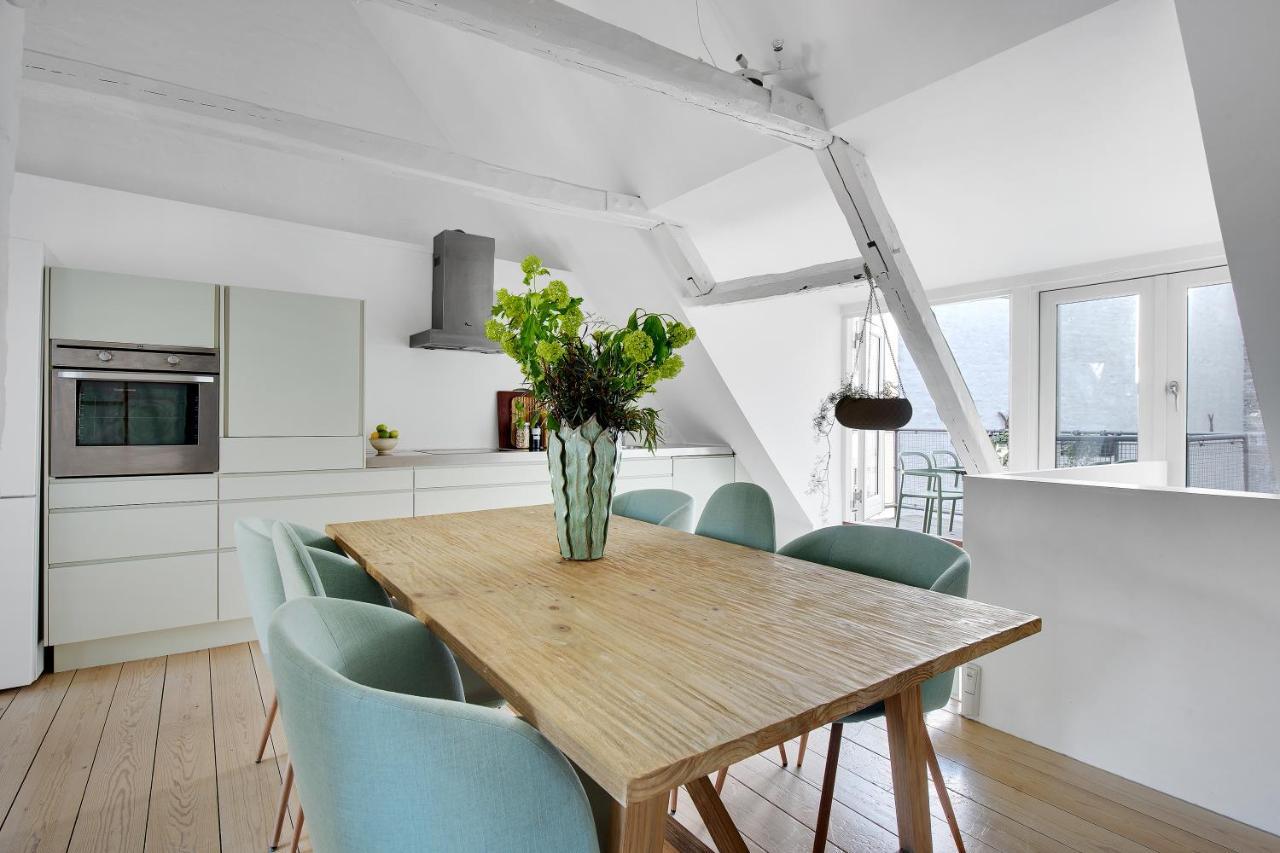 Sanders Main - Endearing Two-bedroom Duplex With A Balcony Next To Magical Nyhavn Apartment