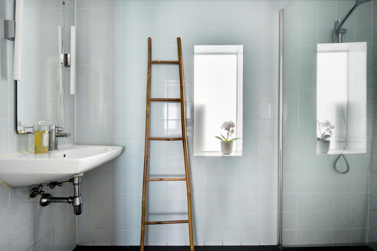 Sanders Main - Endearing Two-bedroom Duplex With A Balcony Next To Magical Nyhavn * Copenhagen