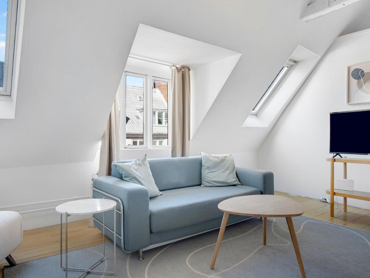 Apartment Sanders Main - Endearing Two-bedroom Duplex With A Balcony Next To Magical Nyhavn *